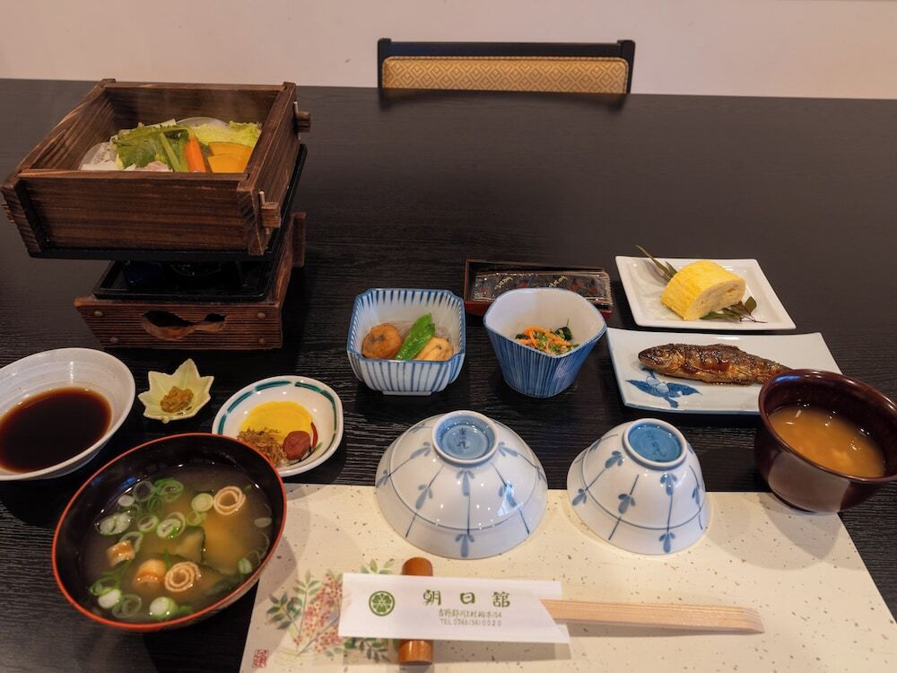 朝食