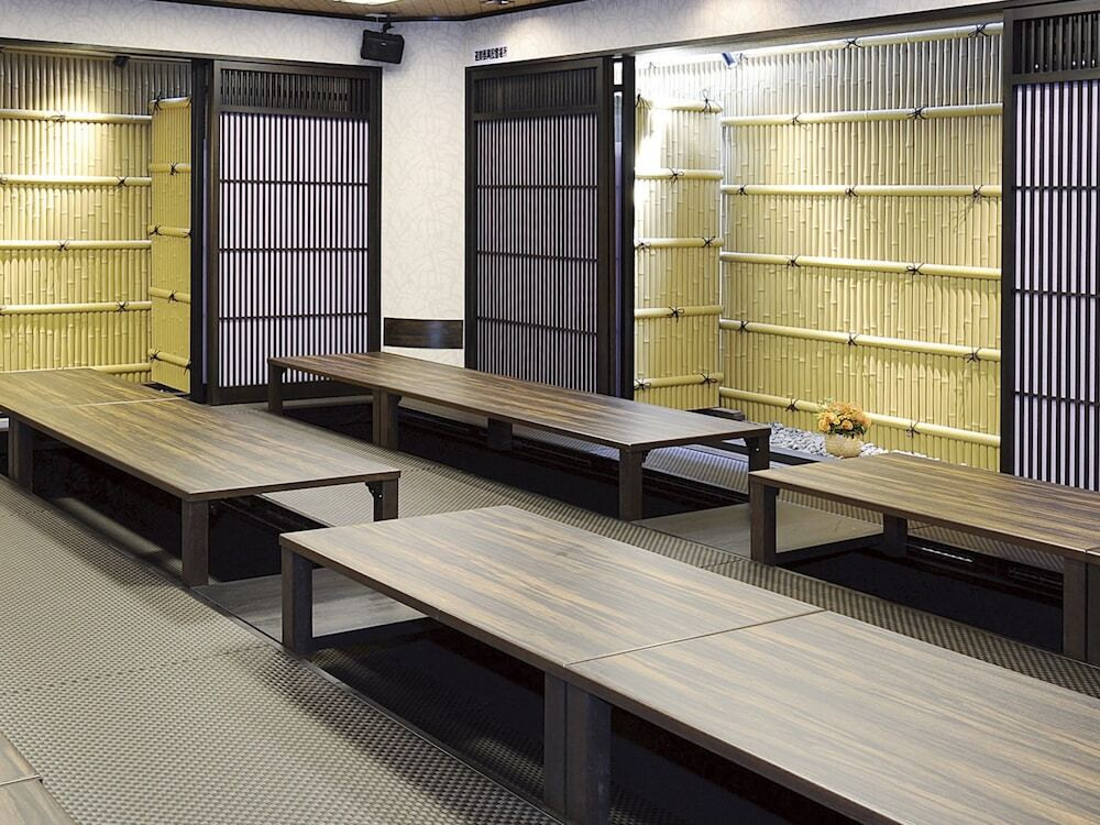 レストラン