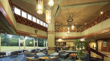 内部エントランス / 2