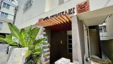 施設の入り口 / 6