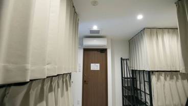 客室 / 9