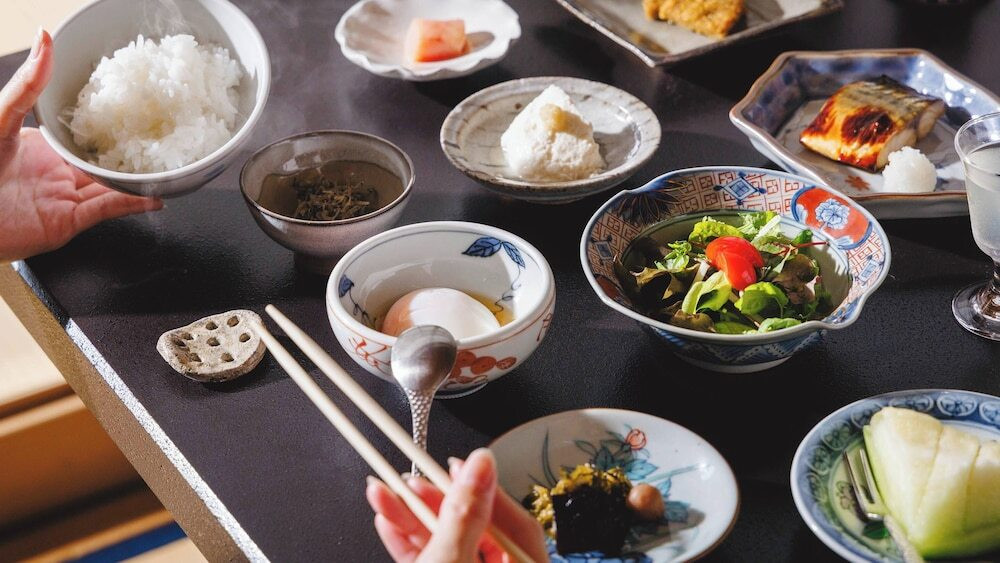 朝食