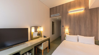 ダブルベッドルーム　禁煙