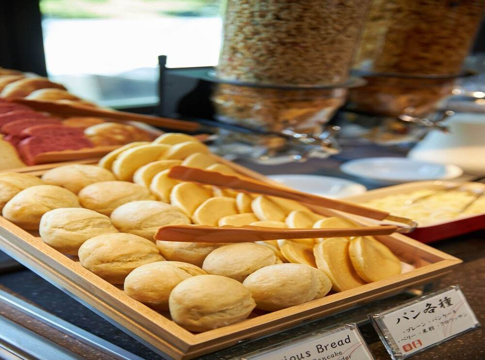 朝食ビュッフェ パン