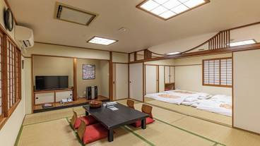 客室 / 16