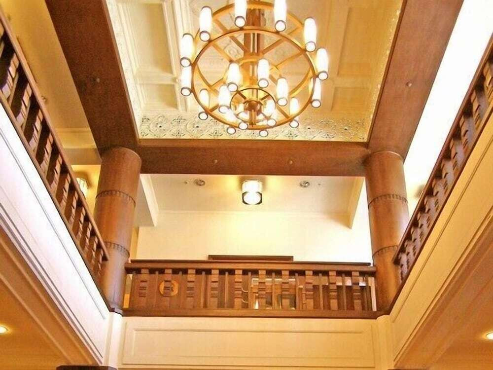 風光明媚な三河湾の高台に建つ、アールデコ洋式のクラシカルホテル3558376