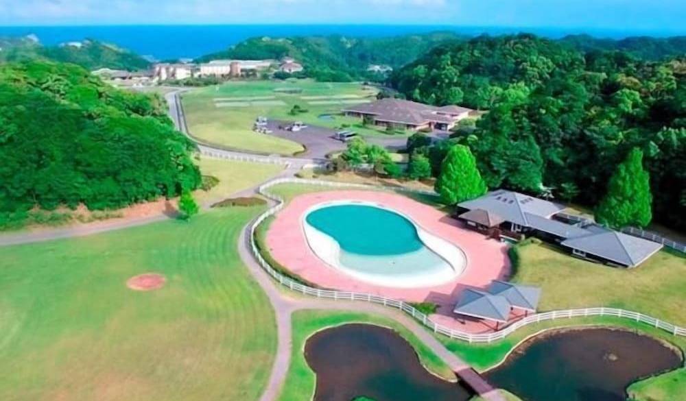 敷地内を最後にぐるり
散策しチェックアウト / 1