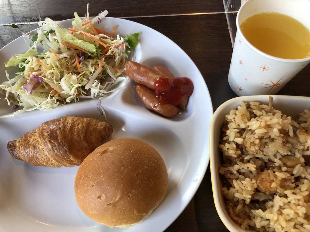 朝食ビュッフェ