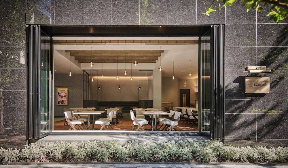 イタリアンな朝食を
スパークリングと堪能 / 4