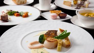 食事・飲み物 / 4