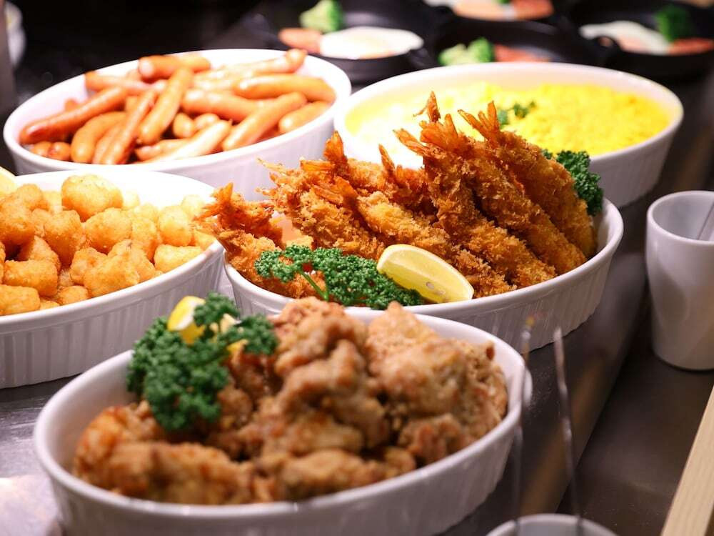 朝食