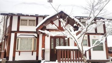 施設の入り口 / 4