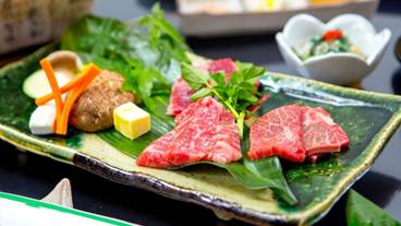 食事・飲み物 / 3