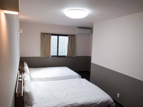 One More Heart 京都駅南1 / 4