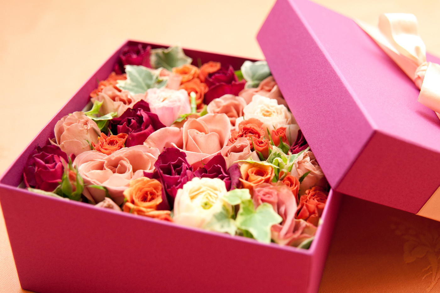 感謝の想いを込めてフラワーギフトを贈る