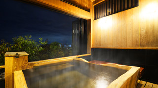 【泰徳】半露天風呂付き離れの一軒家（2階建て・和室） [スーペリア] [メゾネット] [喫煙可] [夜景がきれい] [海が見える]