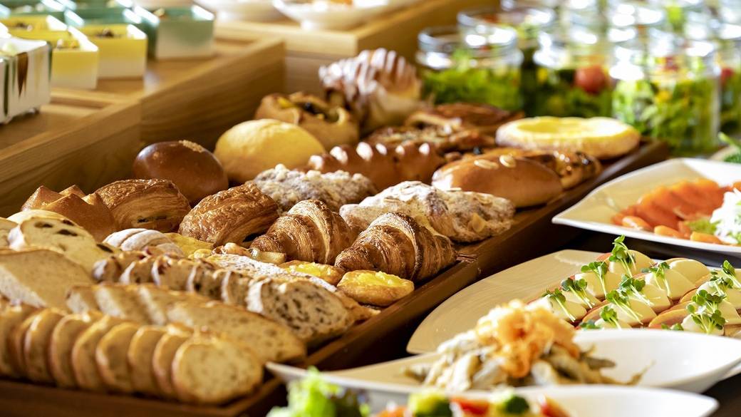 朝食ビュッフェのベーカリー / 2