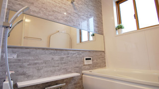 ツインルーム ２段ベッド付 共用バスルーム