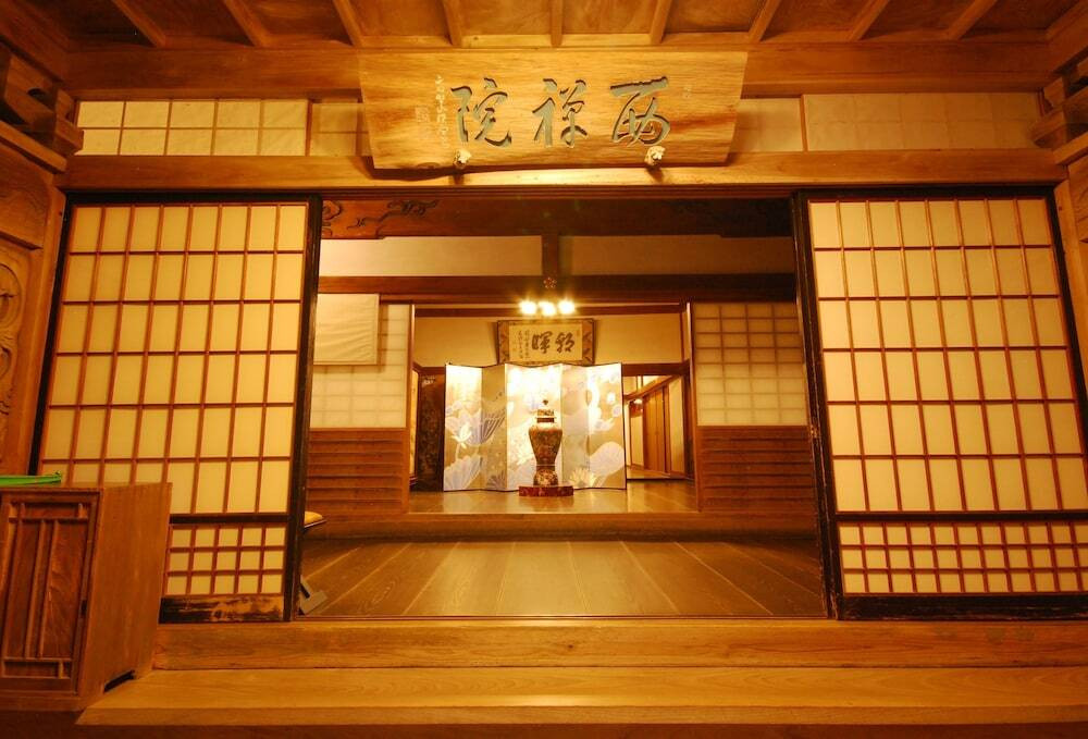 内部エントランス