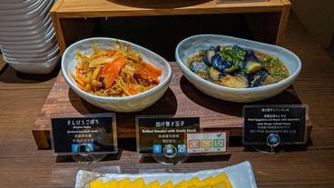 朝食スペース / 13