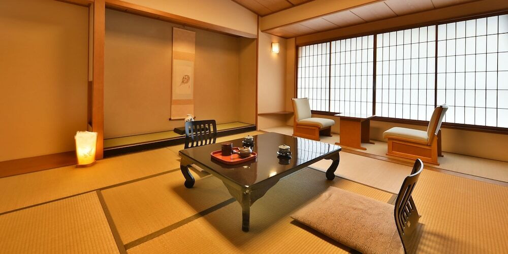 とろりとした金色の湯が自慢3399514