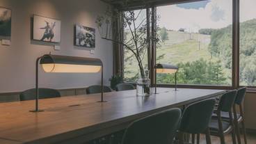 ロビーラウンジ / 11