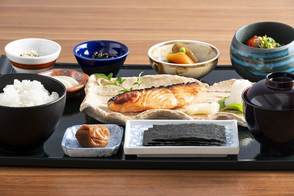 ルームサービス和朝食イメージ