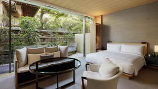 ルーム キングベッド 1台 ガーデンテラス