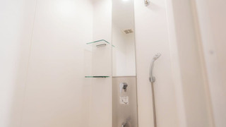 4 人部屋 禁煙 共用バスルーム