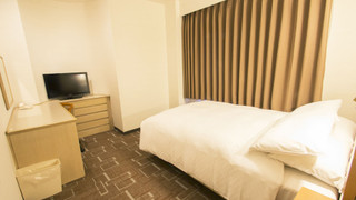 ベーシック ダブルルーム ダブルベッド 1 台 禁煙