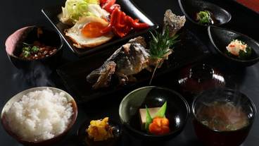 食事・飲み物 / 4