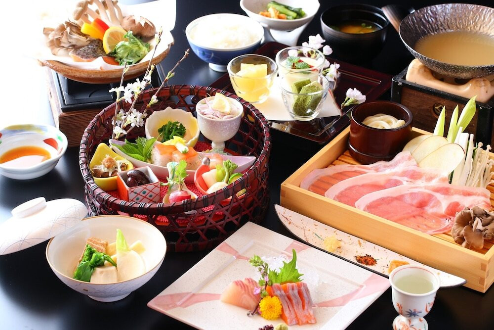 旅館のお食事処