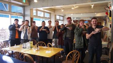 ロビーラウンジ / 3