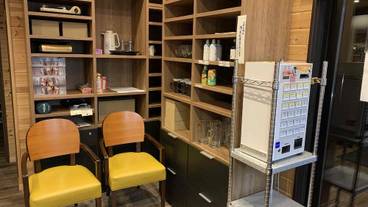 内部エントランス / 1