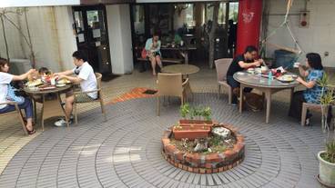 朝食スペース / 8