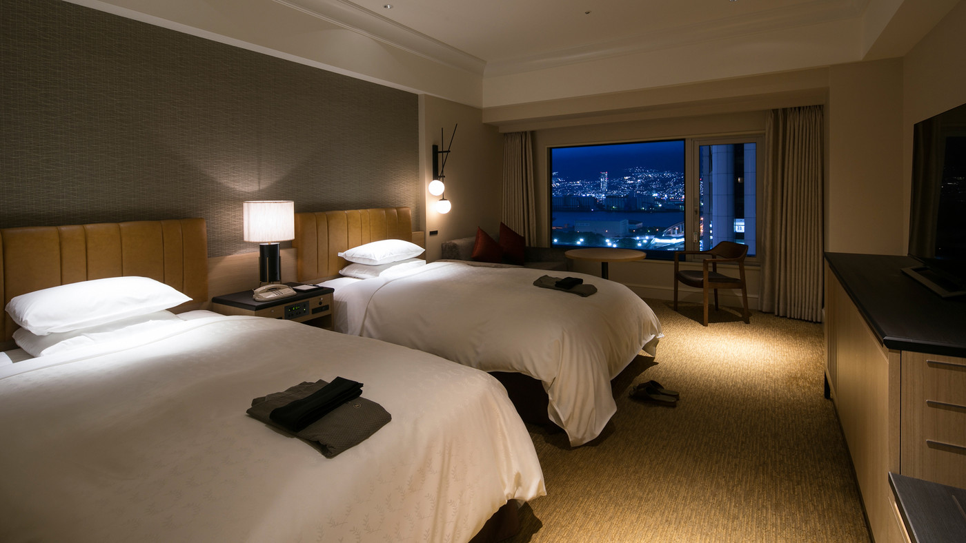 レストランや客室から望む1,000万ドルの夜景3465374