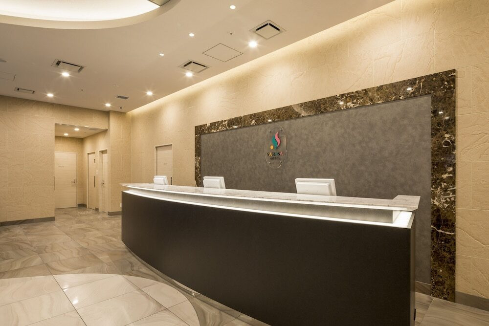 フロント