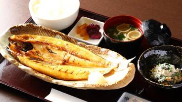 食事・飲み物 / 4