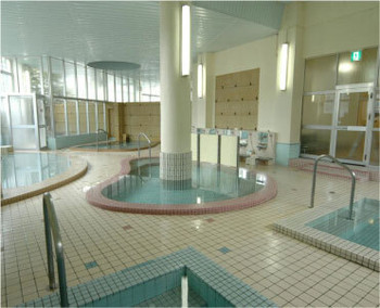 登別カルルス温泉の総湯元で、一番人気の「かに膳」に舌鼓3461862