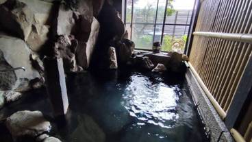 温泉 / 25