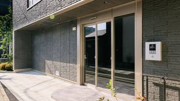 施設の入り口 / 3