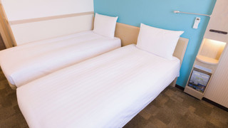 エコノミー ツインルーム 喫煙可