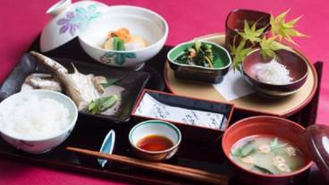 食事・飲み物 / 1