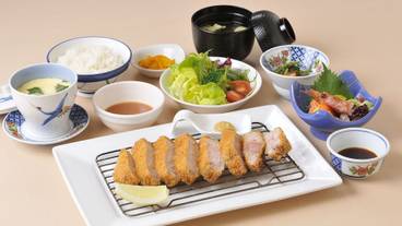 食事・飲み物 / 9